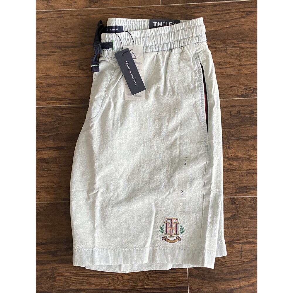 Tommy Hilfiger THFlex Men's Small Light Chambray Wash Shorts Flat Front NEW